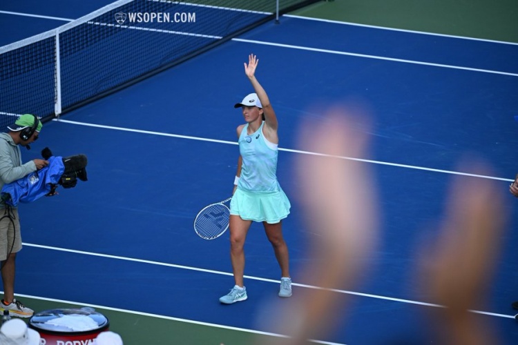 他有望与埃 他有望与埃