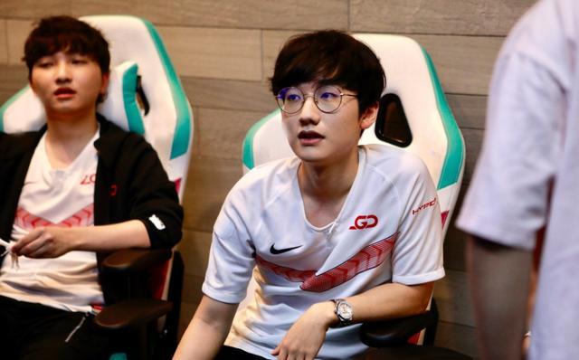 及他们在比 及他们在比